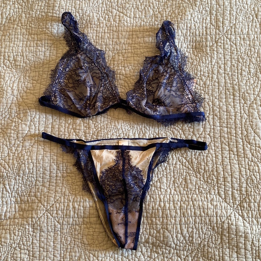 Victoria’s Secret lacy 2 piece